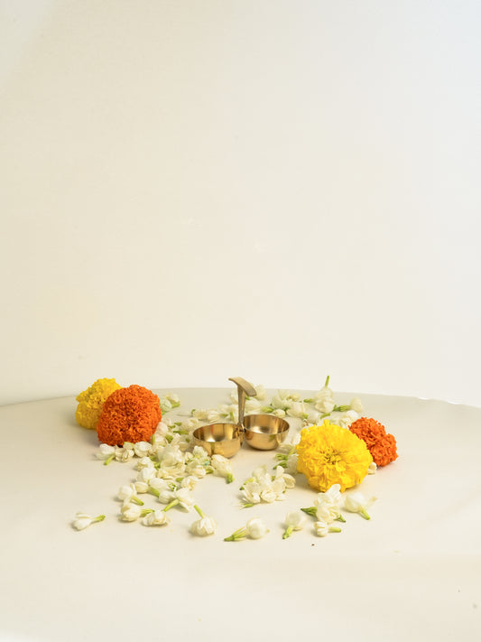 BRASS 2 BOWL HALDI KUMKUM PATRA / ROLI